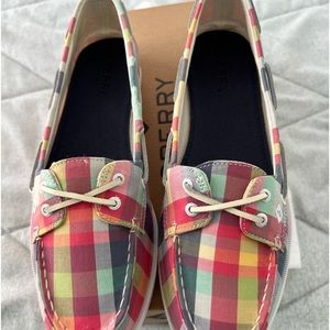 Women’s Boat Shoes